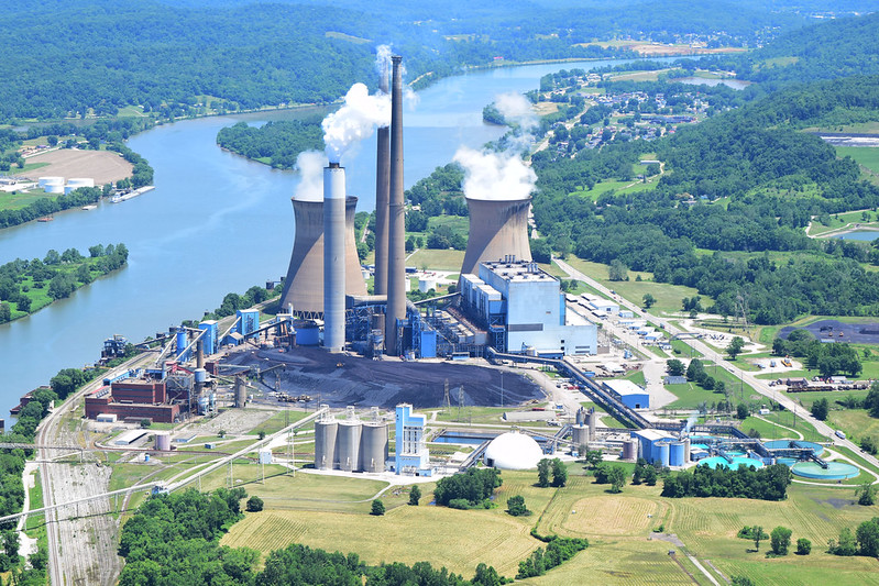 picture of a coal-fired power plant in WV